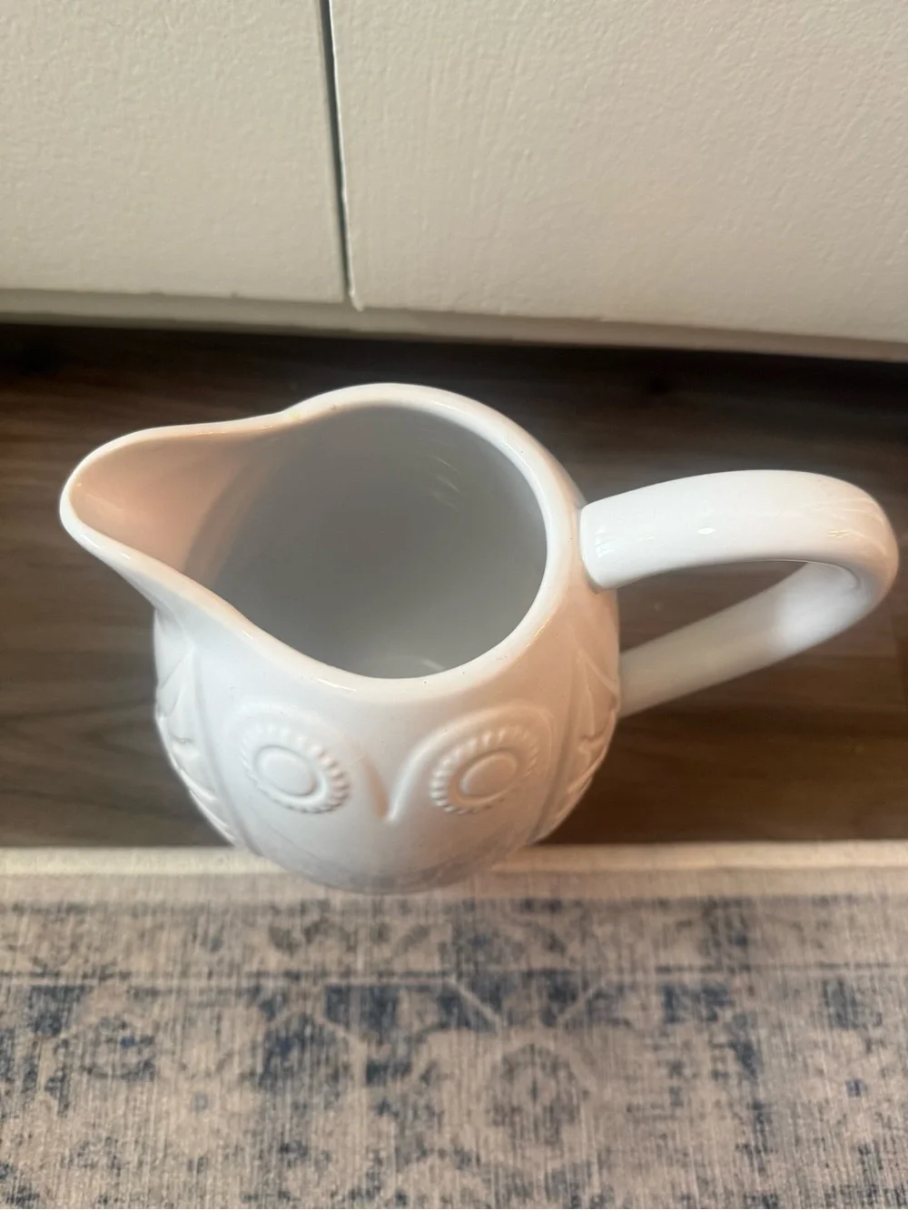 Jonathan Adler Happy Chic White Owl Ceramic Pitcher Vase 9 Cup Capacity 8.5”